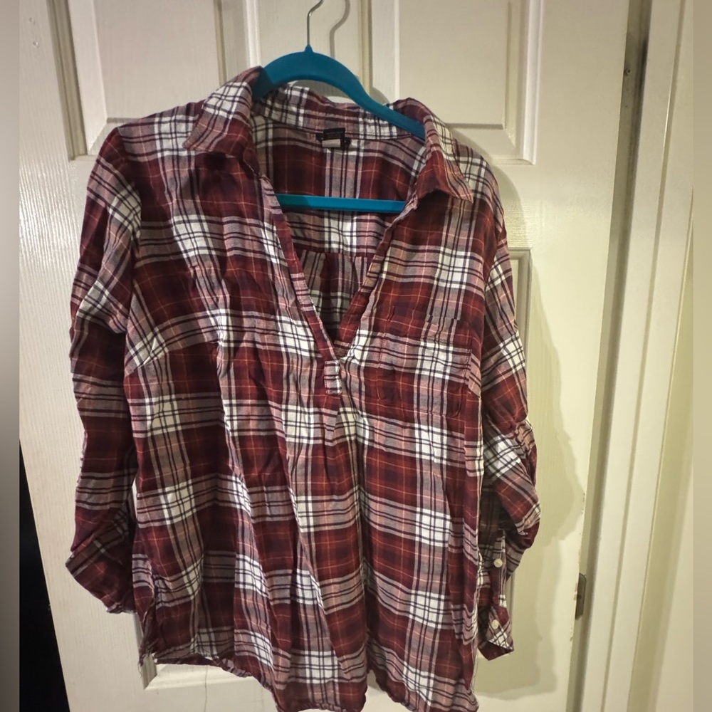 Torrid Size 2 Plaid Top Maroon and white